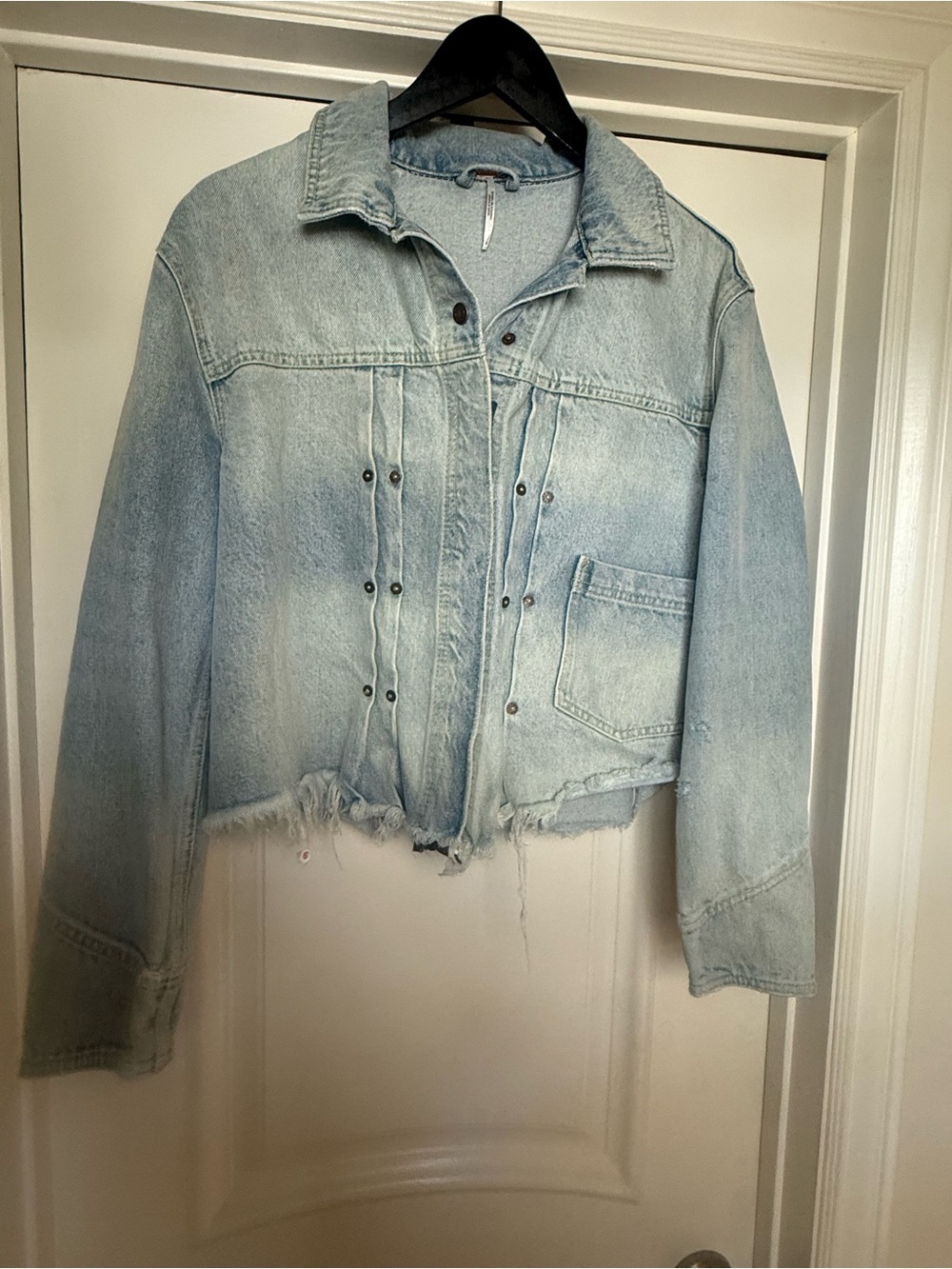 Free People Faded Light Blue Cropped Denim Jacket - Picture 1 of 7
